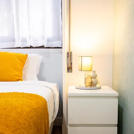 Magnolia Hostel *